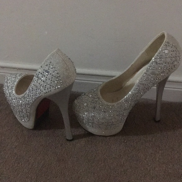 Silver Rhinestone Pumps - Picture 11 of 11